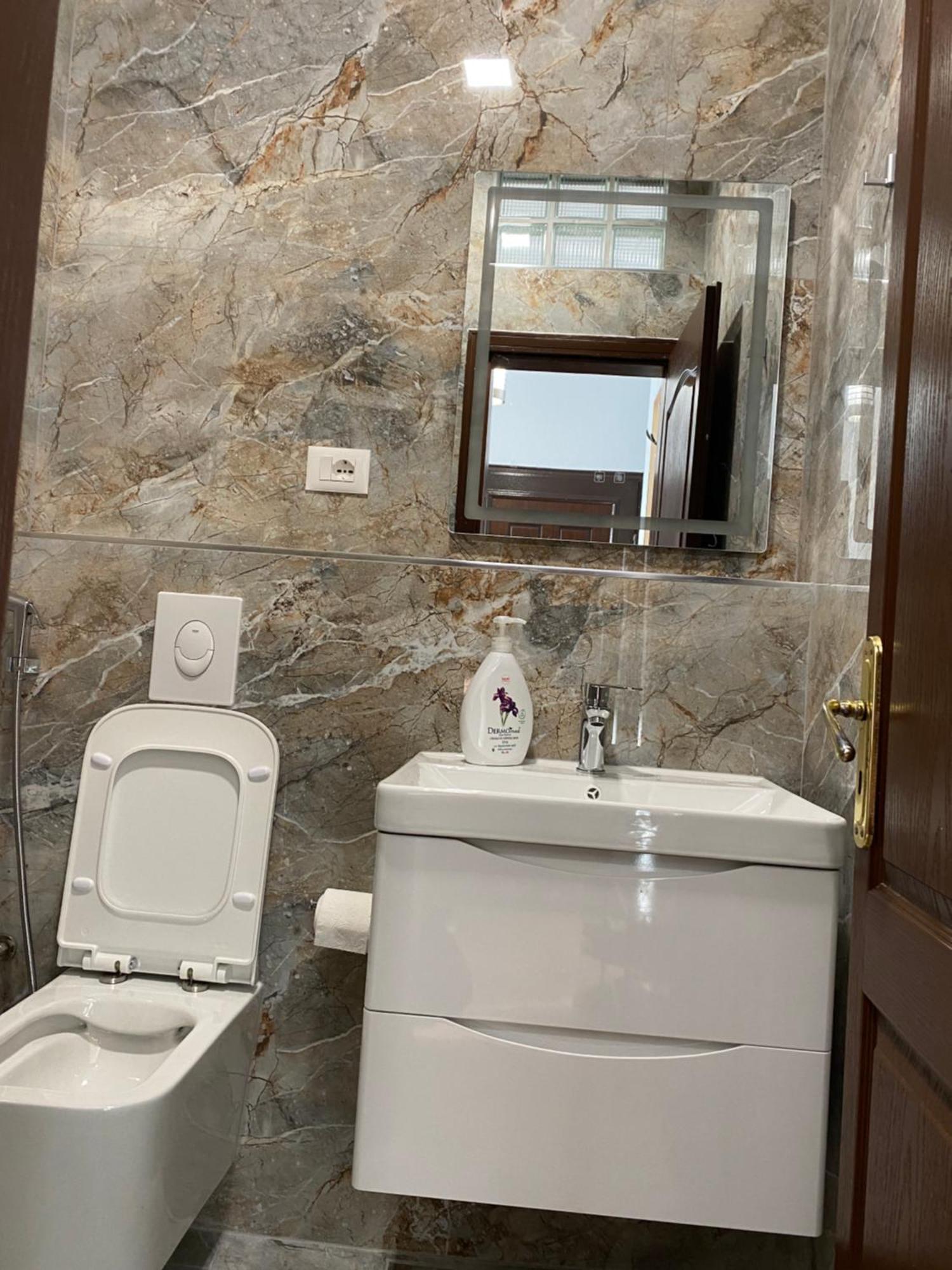 Comfortable 2-Br For 4 Tirana Exterior foto